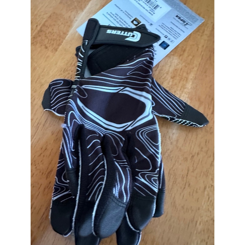 Cutters‎ Game Day Football Receiver Gloves Adult S/M Super Sticky (Black, White)